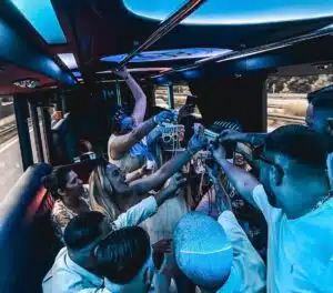 Unvergessliche Geburtstage feiern im The Black Bus Partybus München